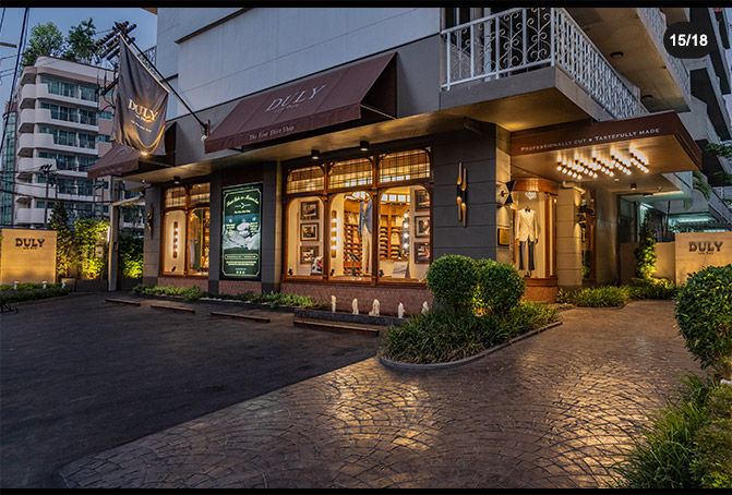 DULY SUKHUMVIT 49 SHOP AT NIGHT